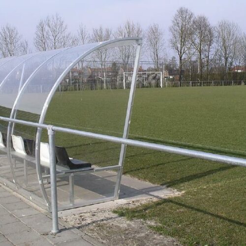 Dugout voetbal model 150 68 Onze volledig gelaste dugouts uit de DO150-serie. Lengte 4 meter.